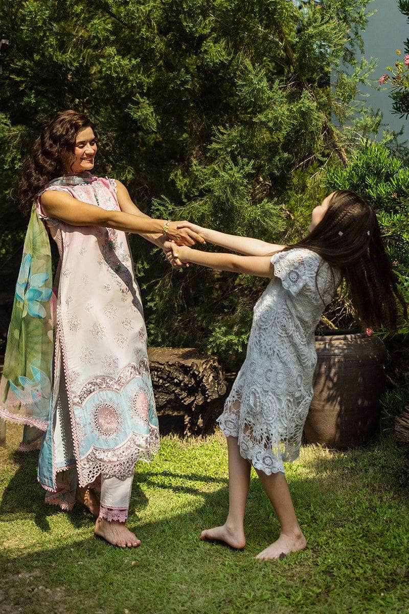 img_mushq_solace_chikankari_awwal_boutique