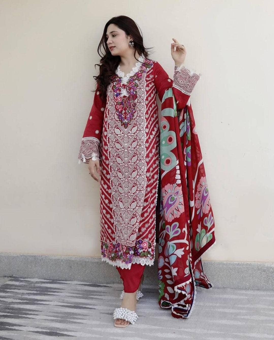 img_mushq_hemline_awwal_boutique