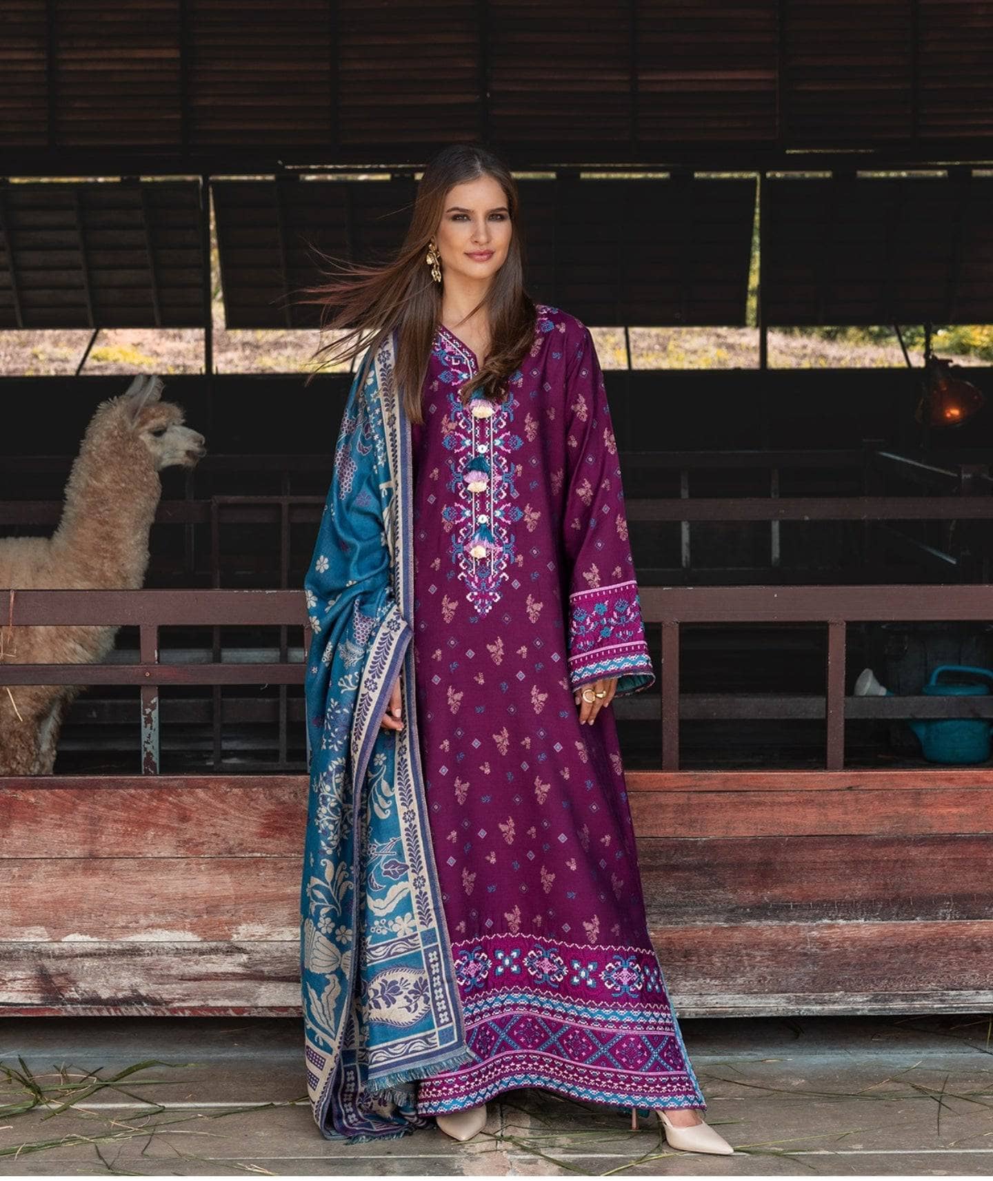 img_mushq_broadway_winter_fashion_awwal_boutique