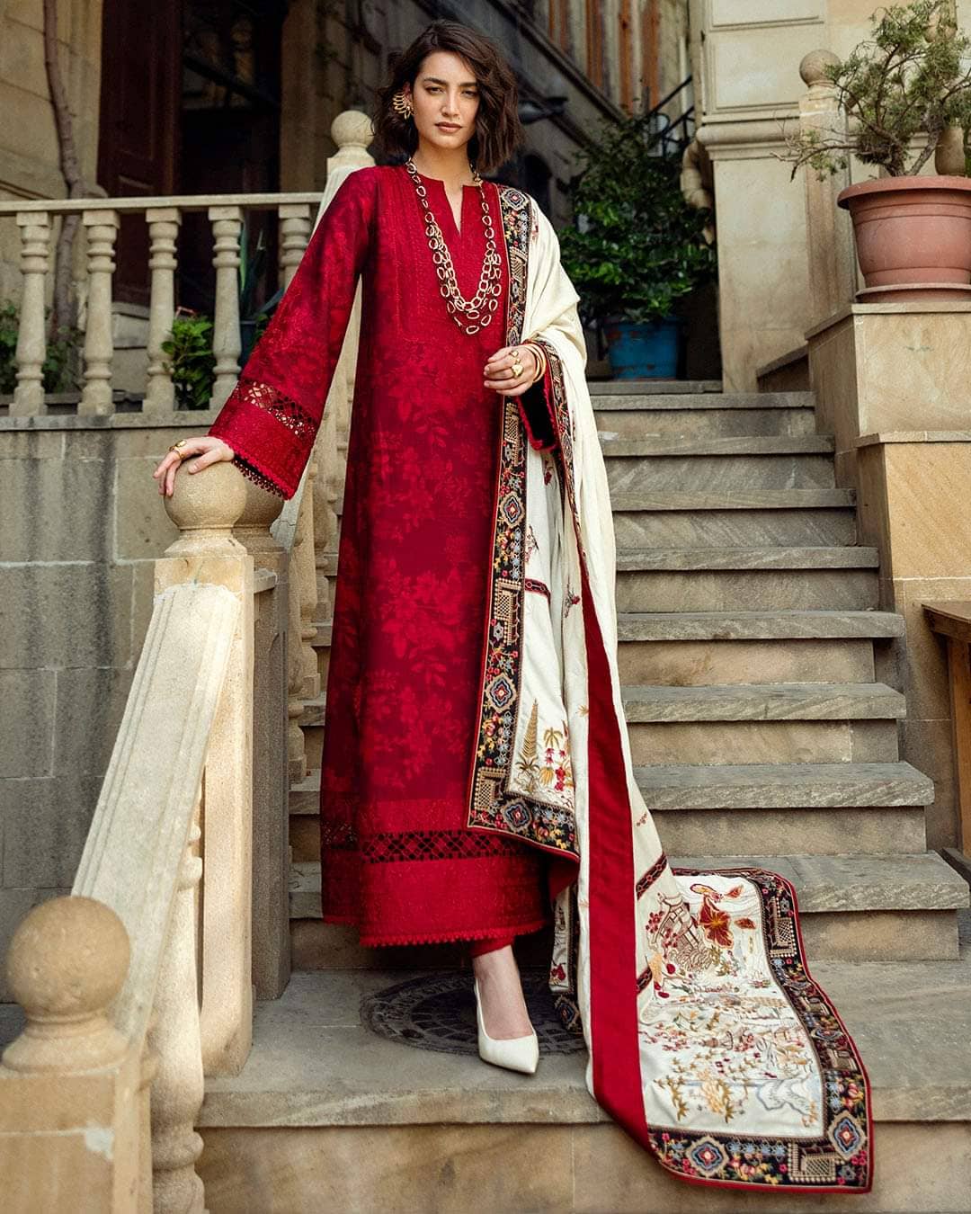 Restocked/Mushq Broadway/Flying Kiss