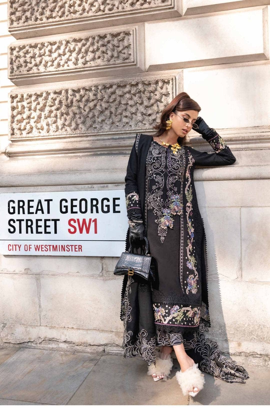 img_mushq_broadway_awwal_boutique