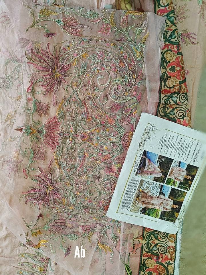 img_nilofer_shahid_lawn_awwal_boutique
