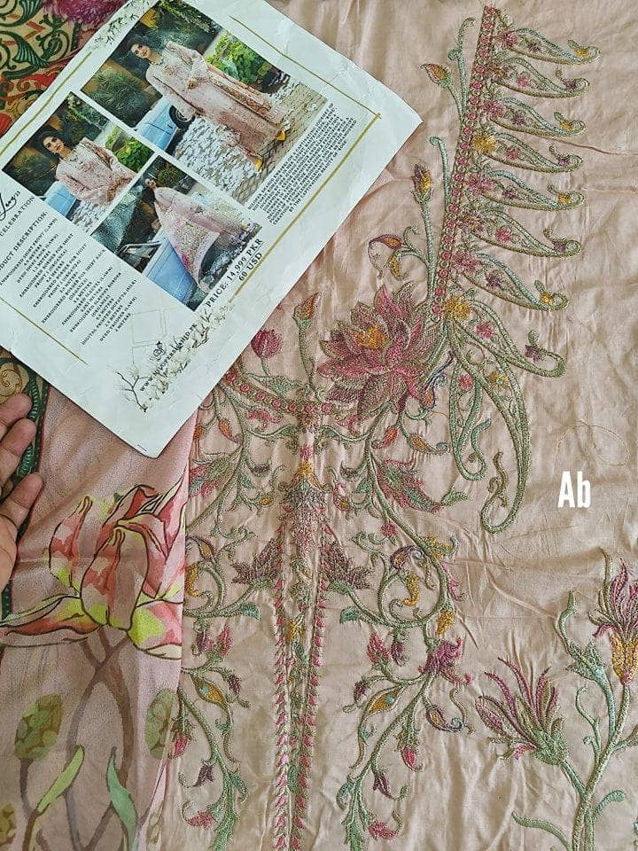 img_nilofer_shahid_lawn_awwal_boutique