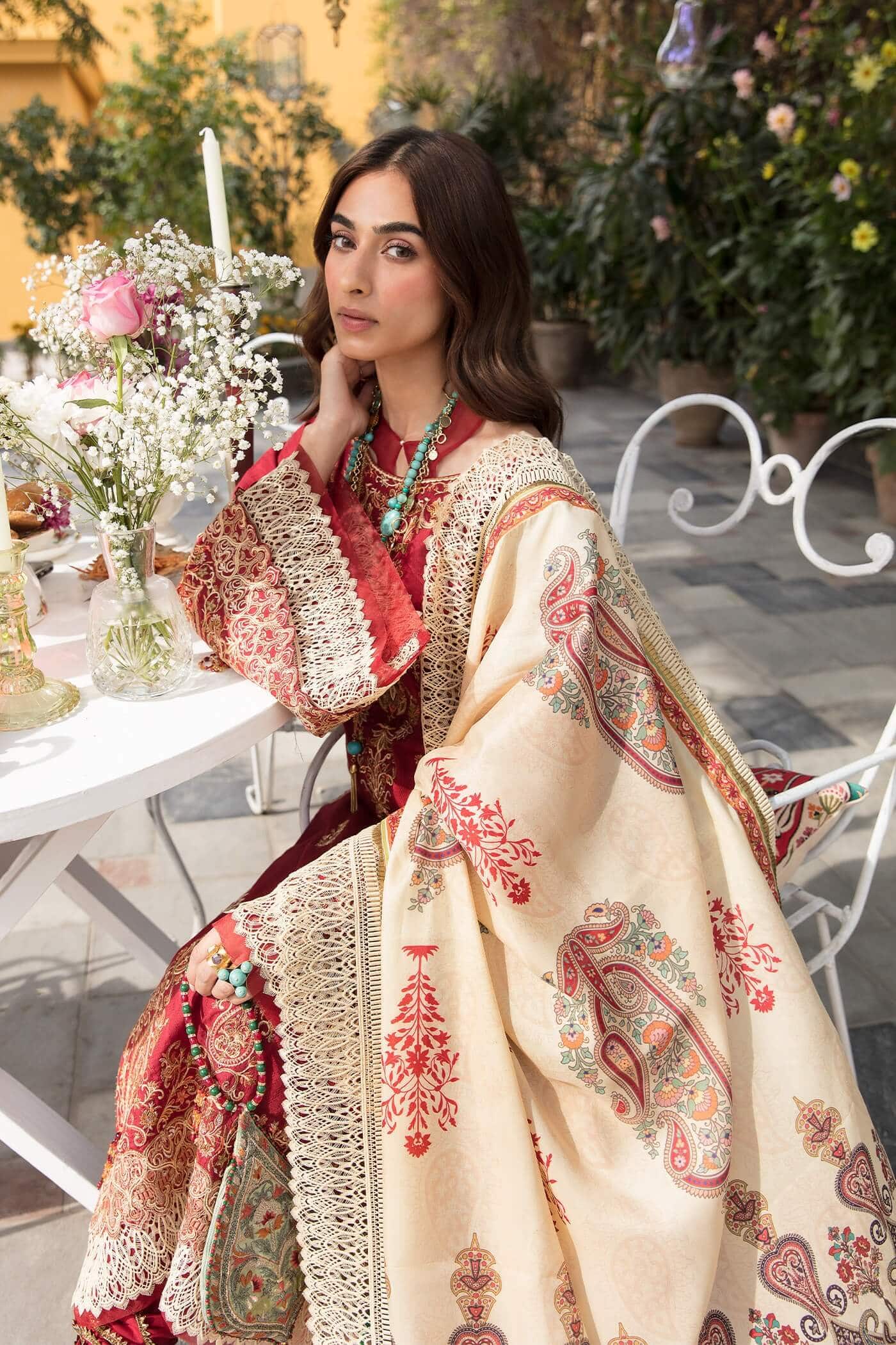 img_nilofer_shahid_lawn_23_awwal_boutique