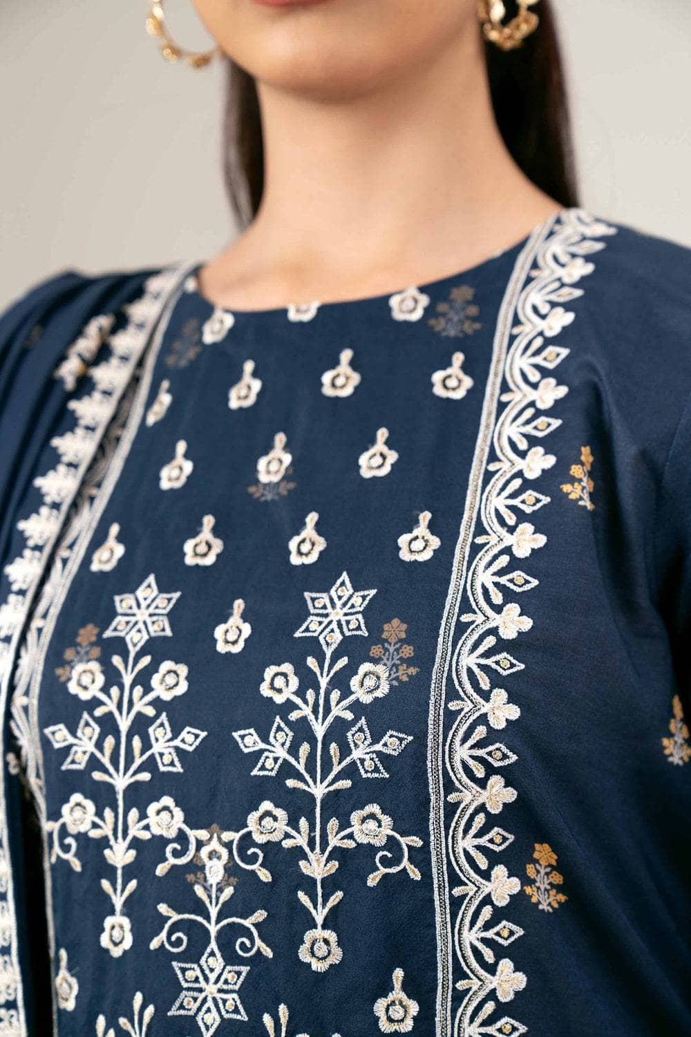 img_nishat_lawn_awwal_boutique