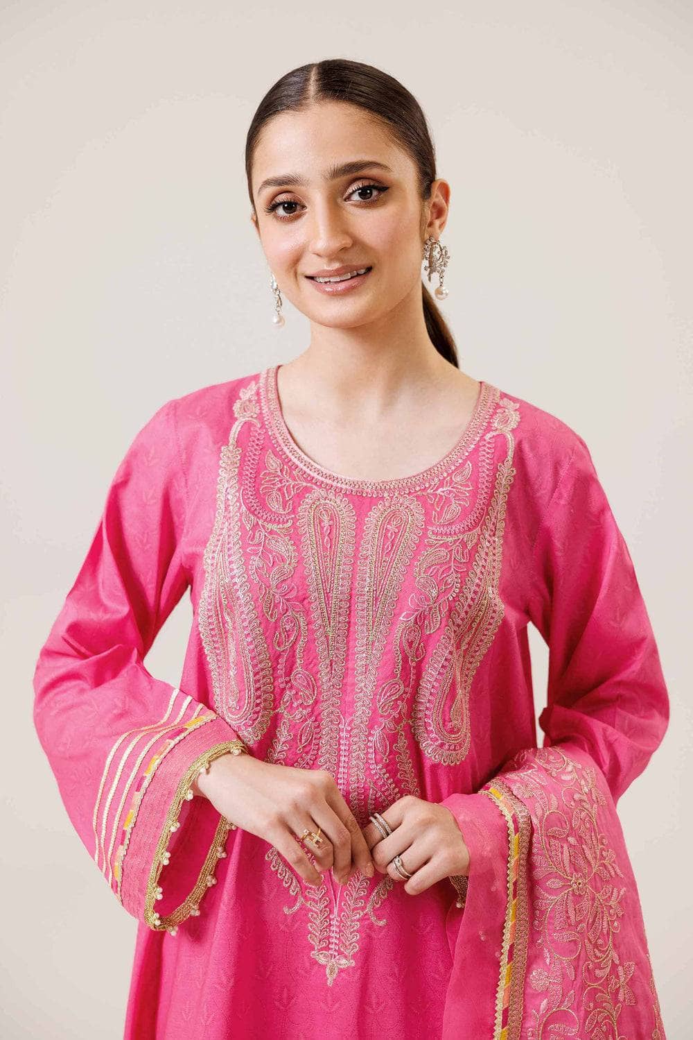 img_nishat_lawn_awwal_boutique