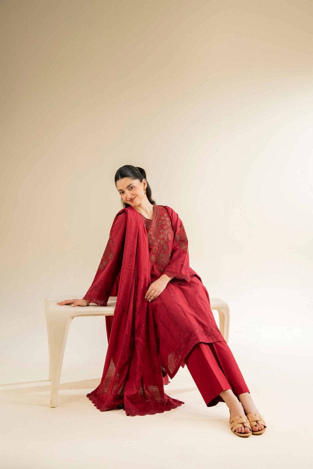 img_nishat_lawn_awwal_boutique