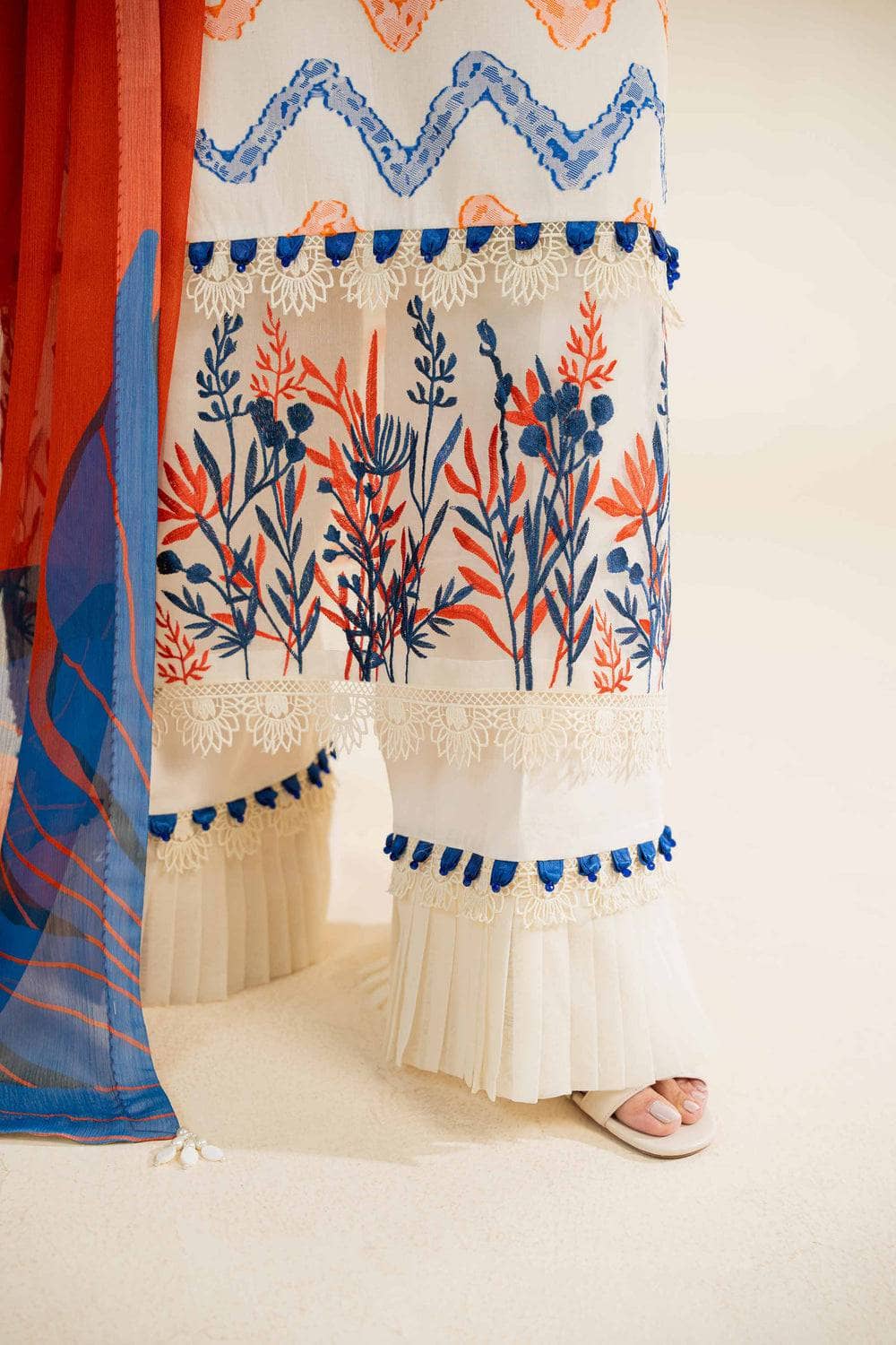 img_nishat_cross_season_edit_awwal_boutique