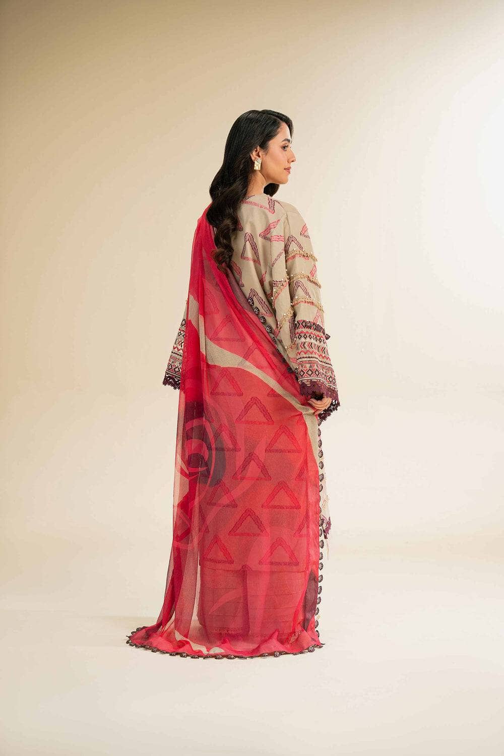 img_nishat_lawn_awwal_boutique