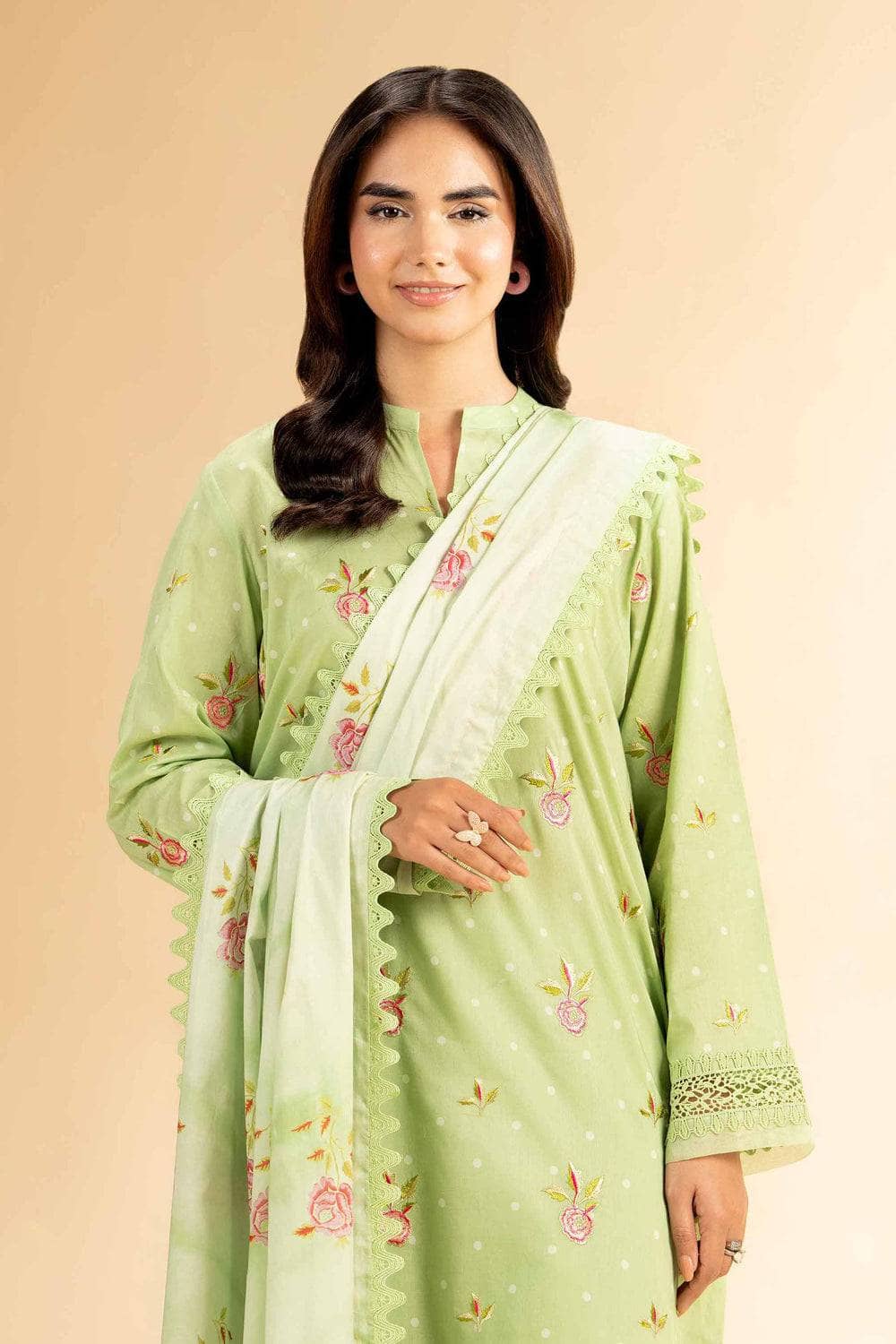 img_nishat_lawn_awwal_boutique