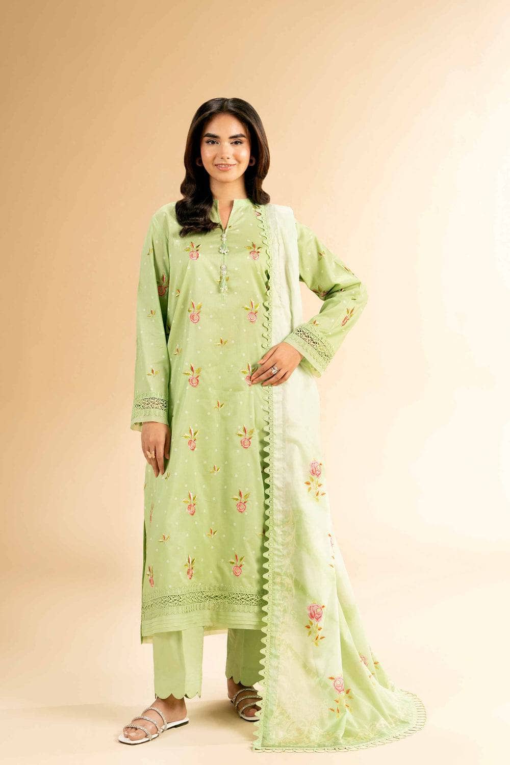 img_nishat_lawn_awwal_boutique