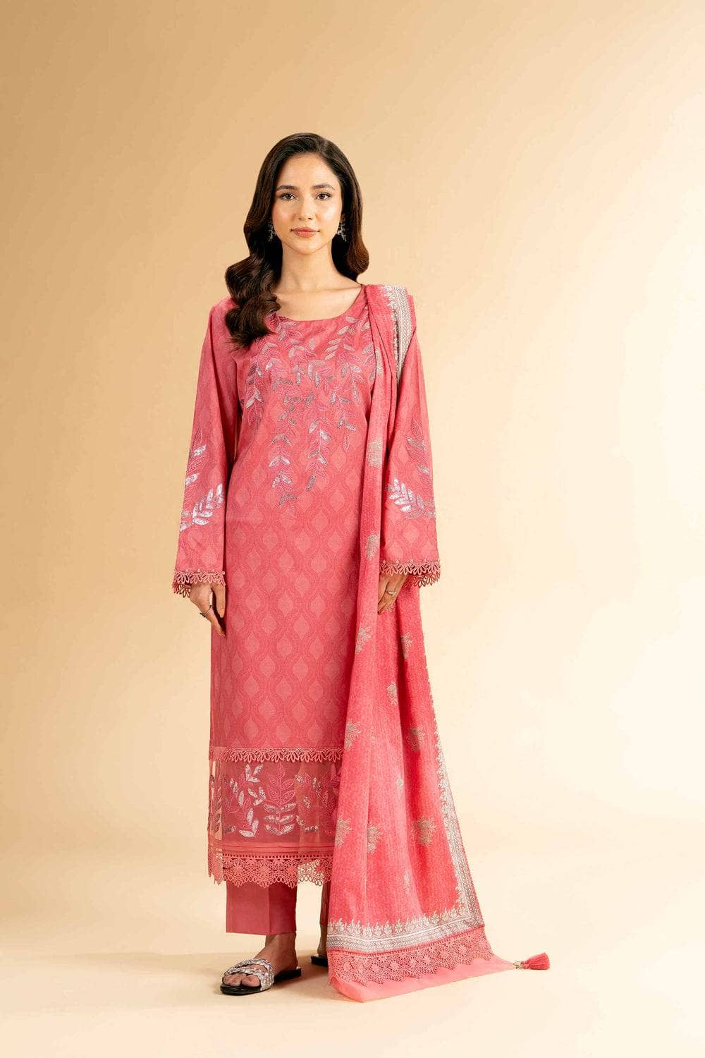 img_nishat_lawn_awwal_boutique