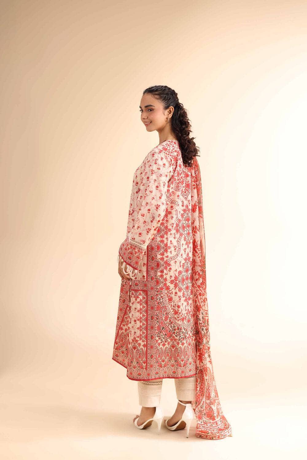 img_nishat_lawn_awwal_boutique