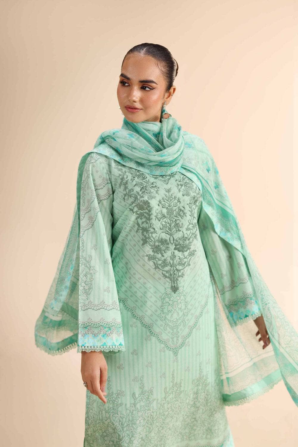 img_nishat_lawn_awwal_boutique