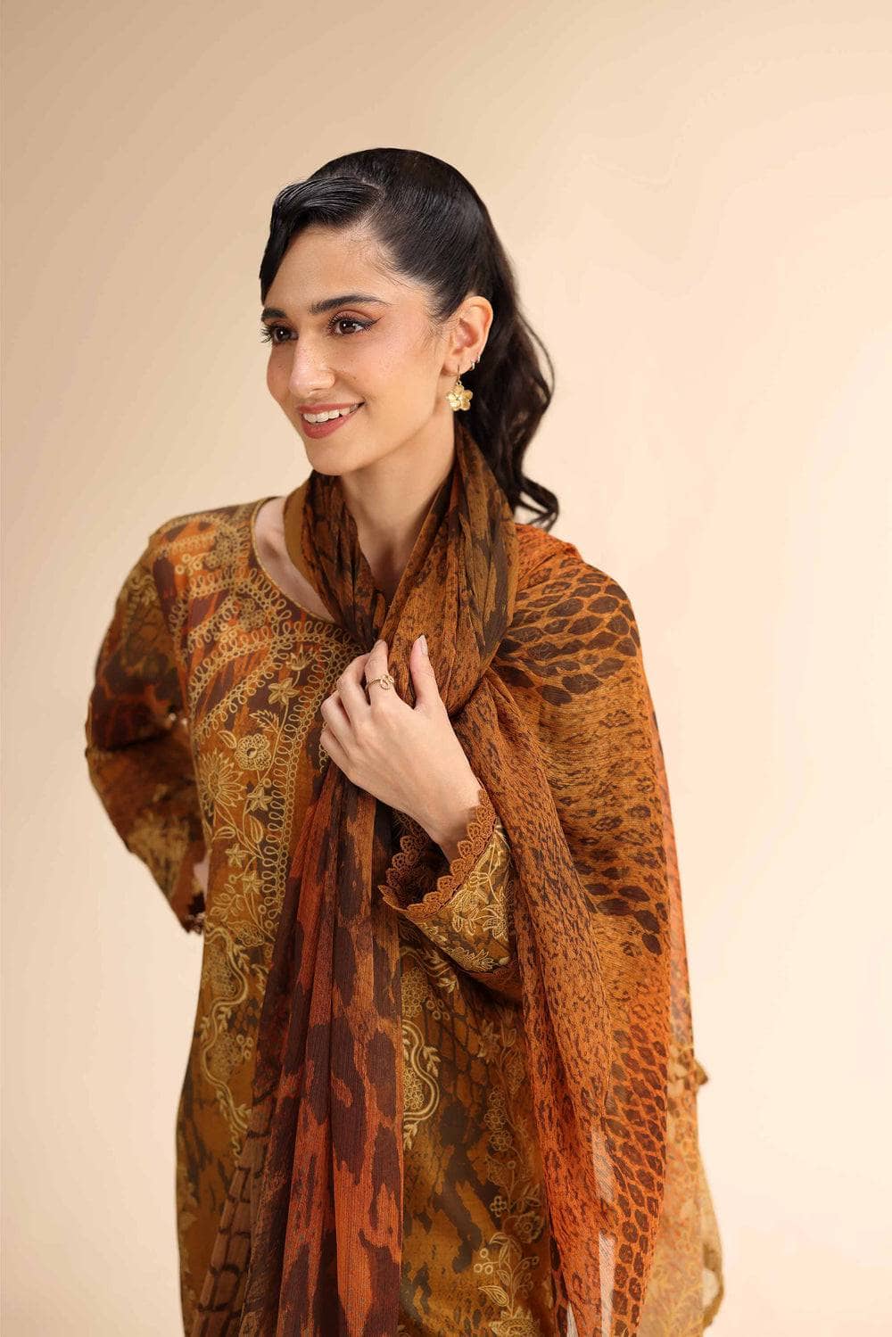 img_nishat_lawn_awwal_boutique