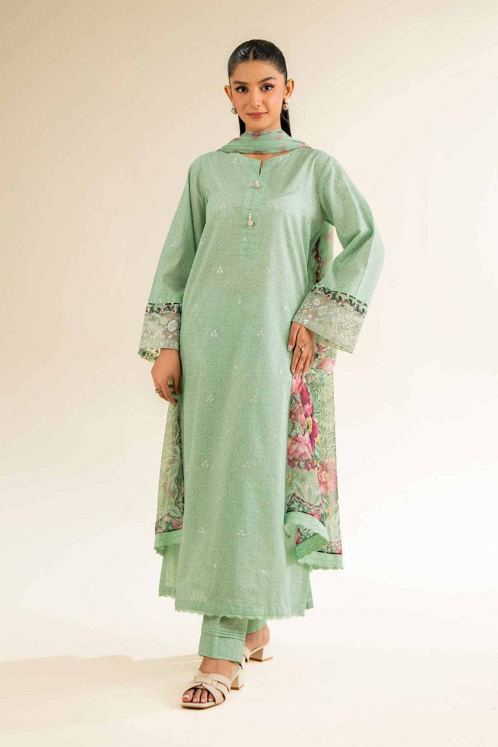img_nishat_lawn_awwal_boutique