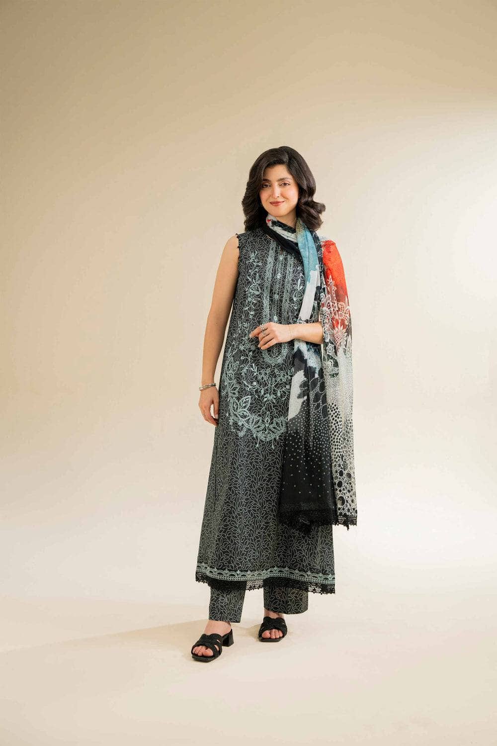img_nishat_lawn_awwal_boutique
