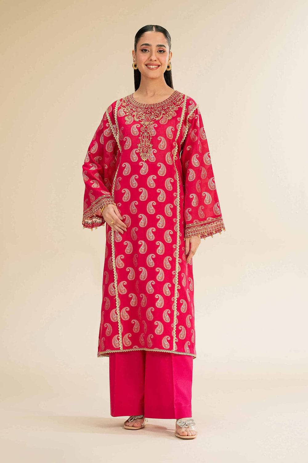 ing_nishat_lawn_awwal_boutique