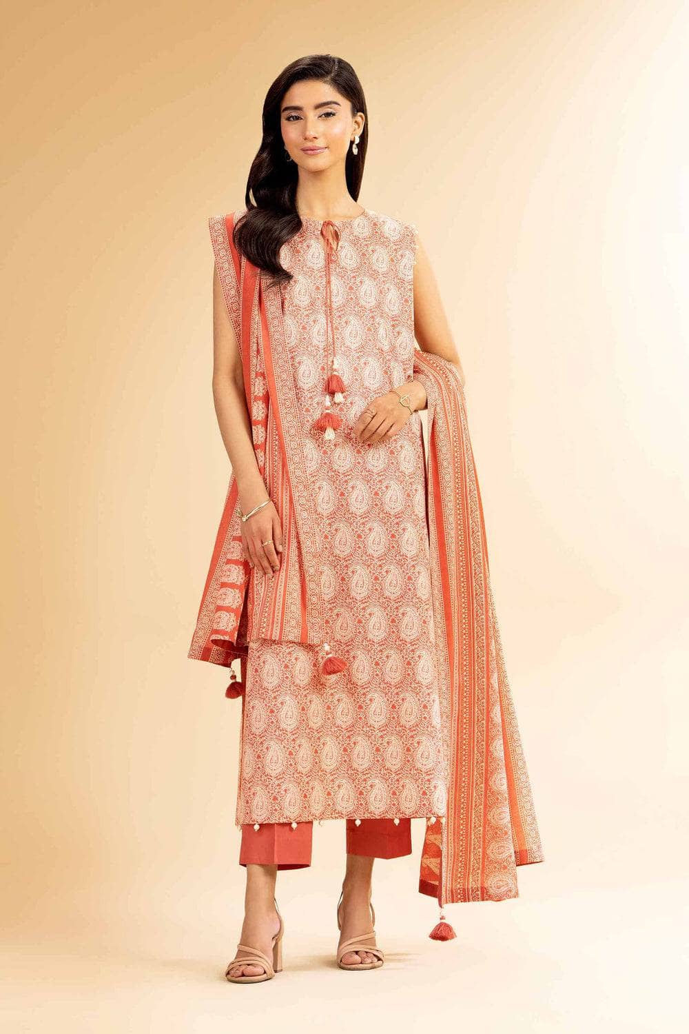 img_nishat_lawn_awwal_boutique