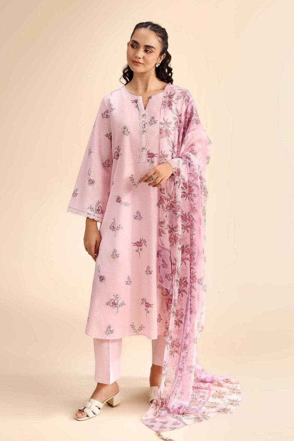img_nishat_lawn_awwal_boutique