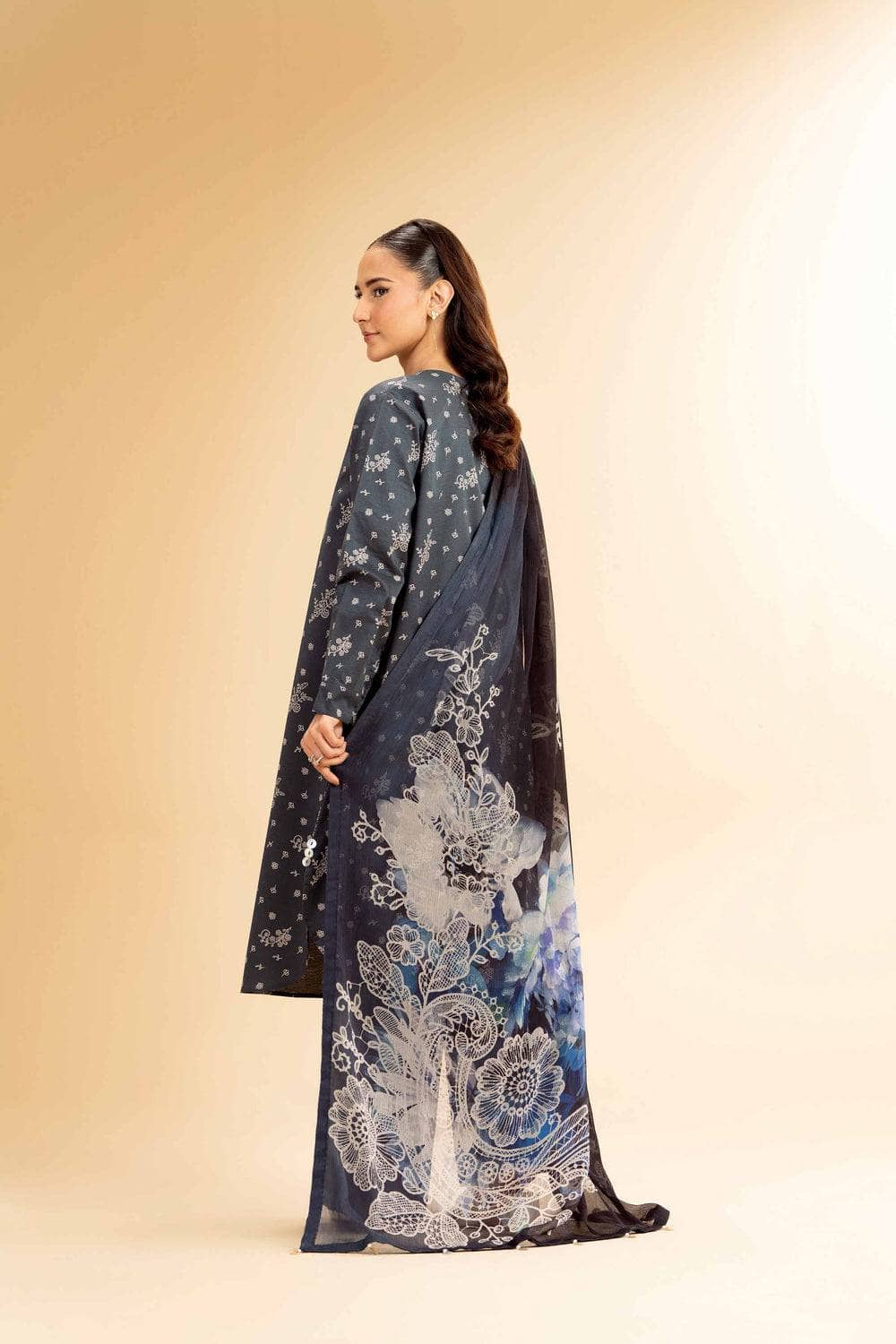 img_nishat_lawn_awwal_boutique