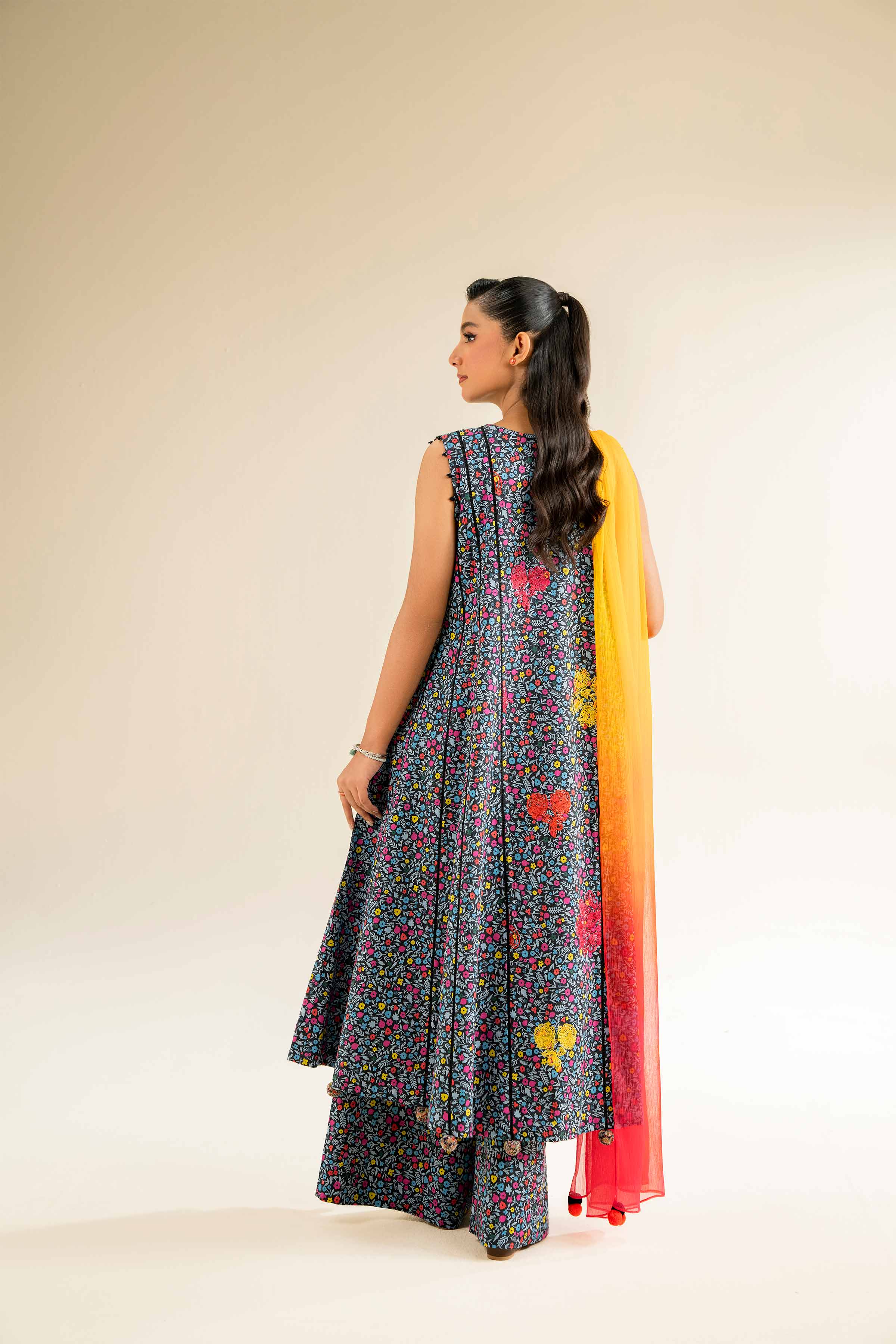img_nishat_cross_season_edit_awwal_boutique