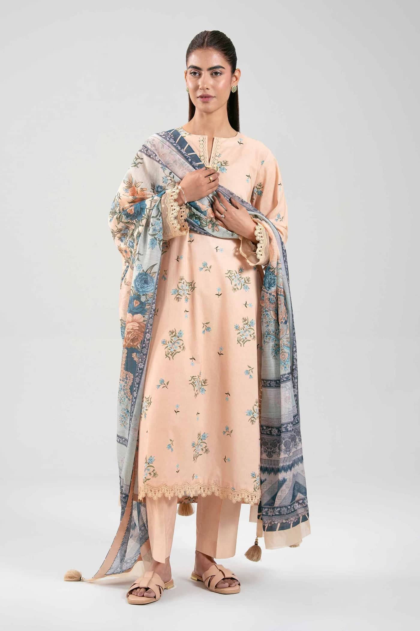 img_nishat_eid_lawn_26_awwal_boutique