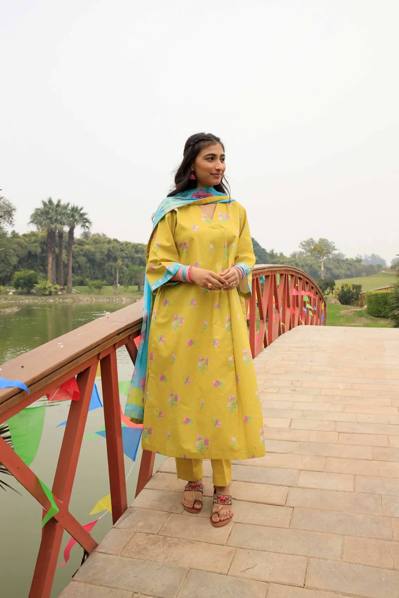 Restocked/Nishat Eid Launch/42601027/Shirt Dupatta Set