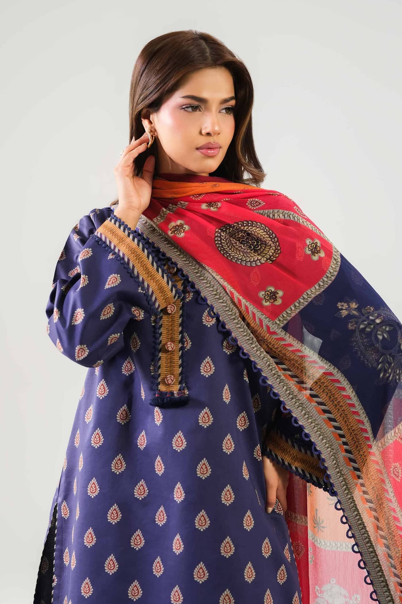 img_nishat_lawn_awwal_boutique