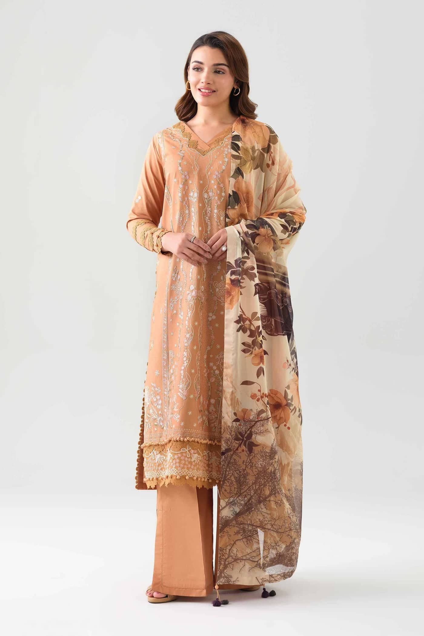 img_nishat_eid_lawn_26_awwal_boutique