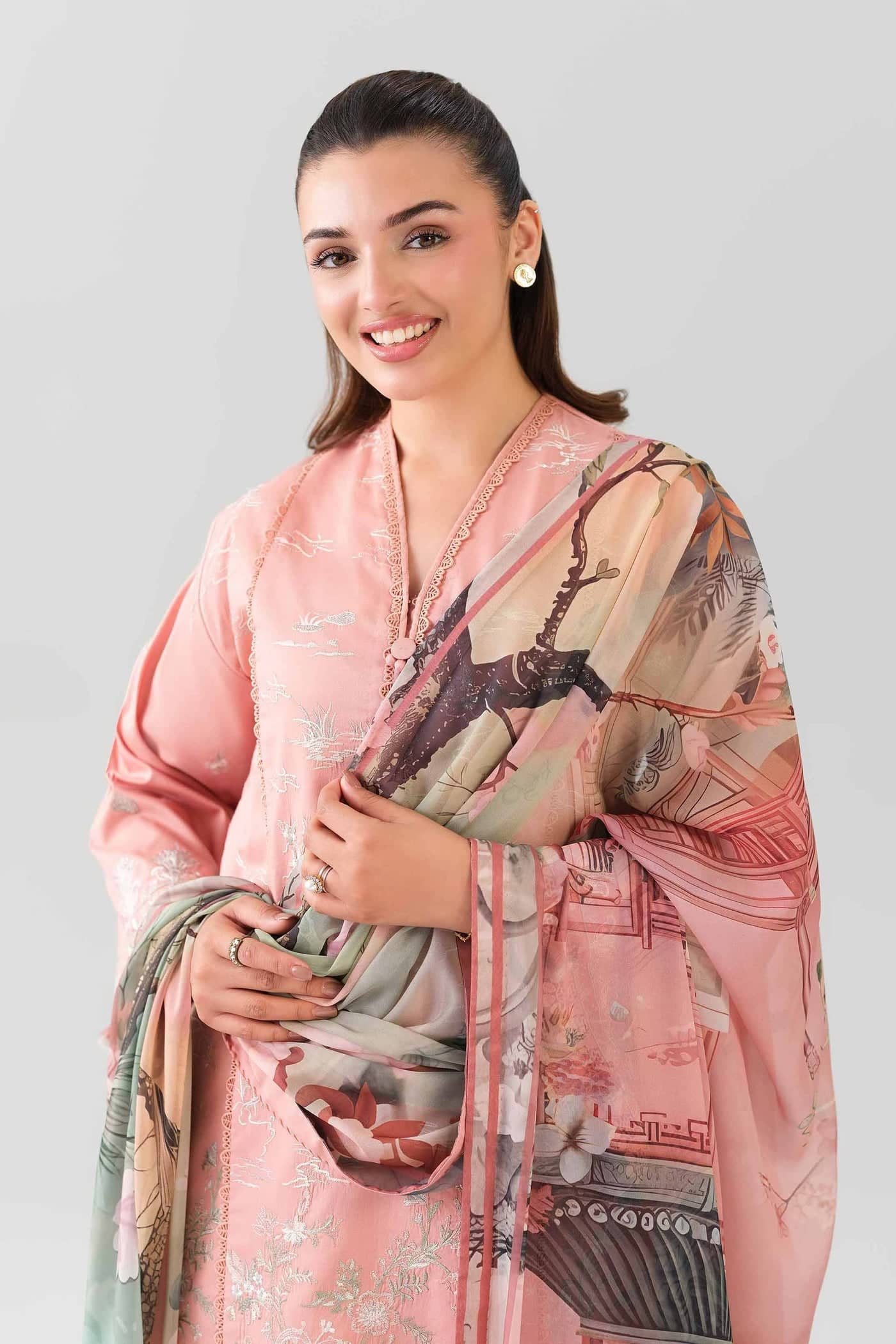 img_nishat_eid_lawn_26_awwal_boutique