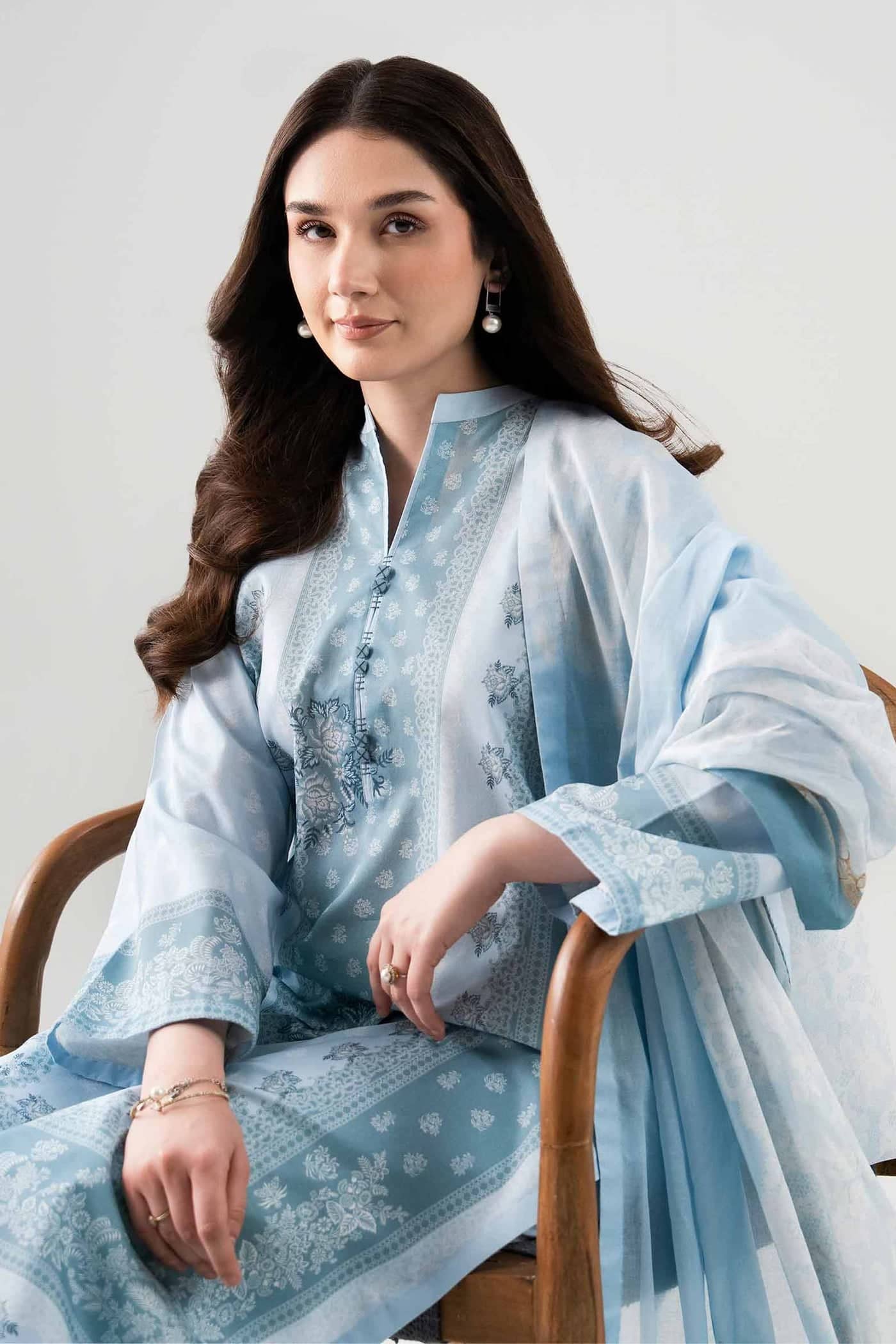 img_nishat_eid_lawn_awwal_boutique