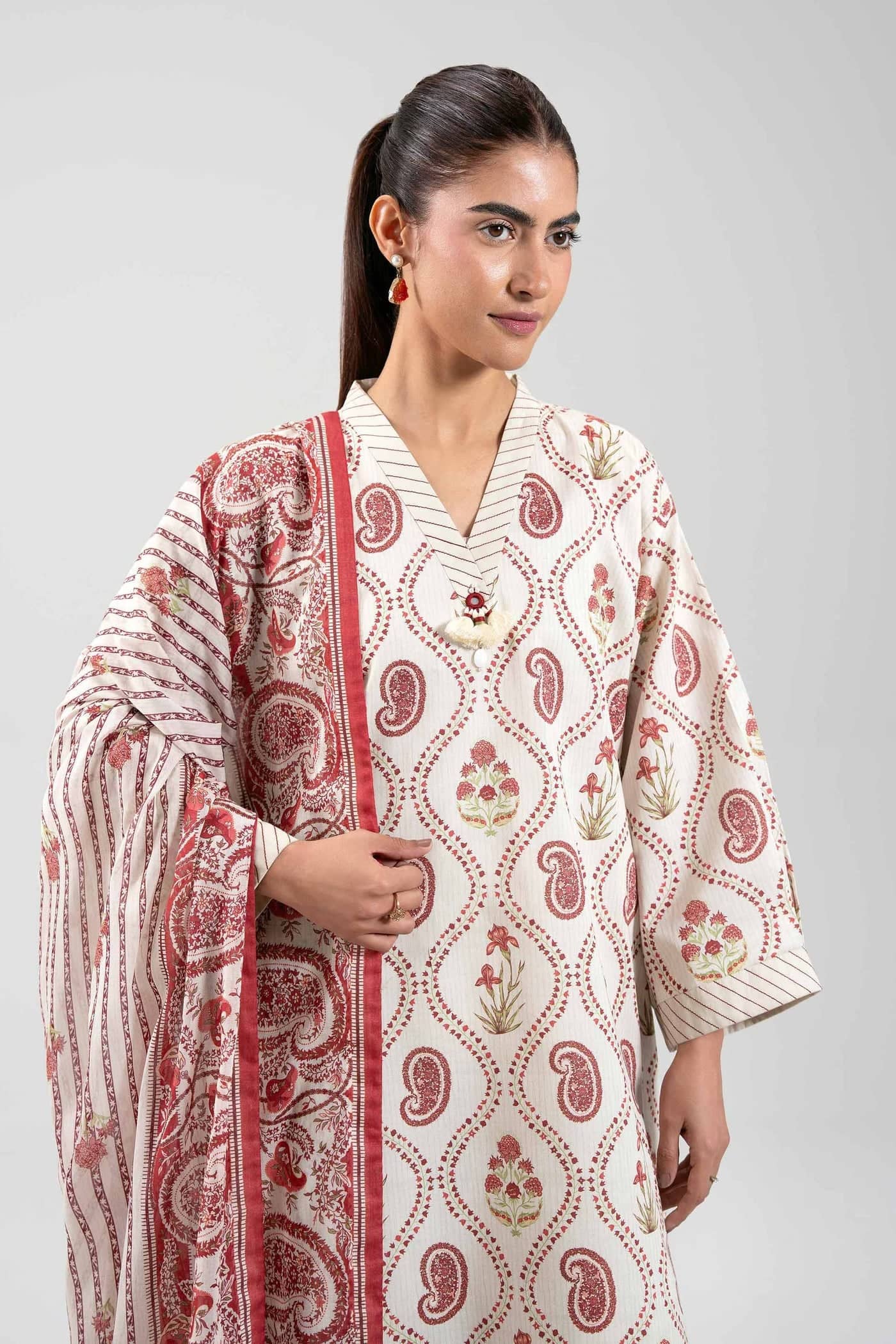 img_nishat_lawn_awwal_boutique