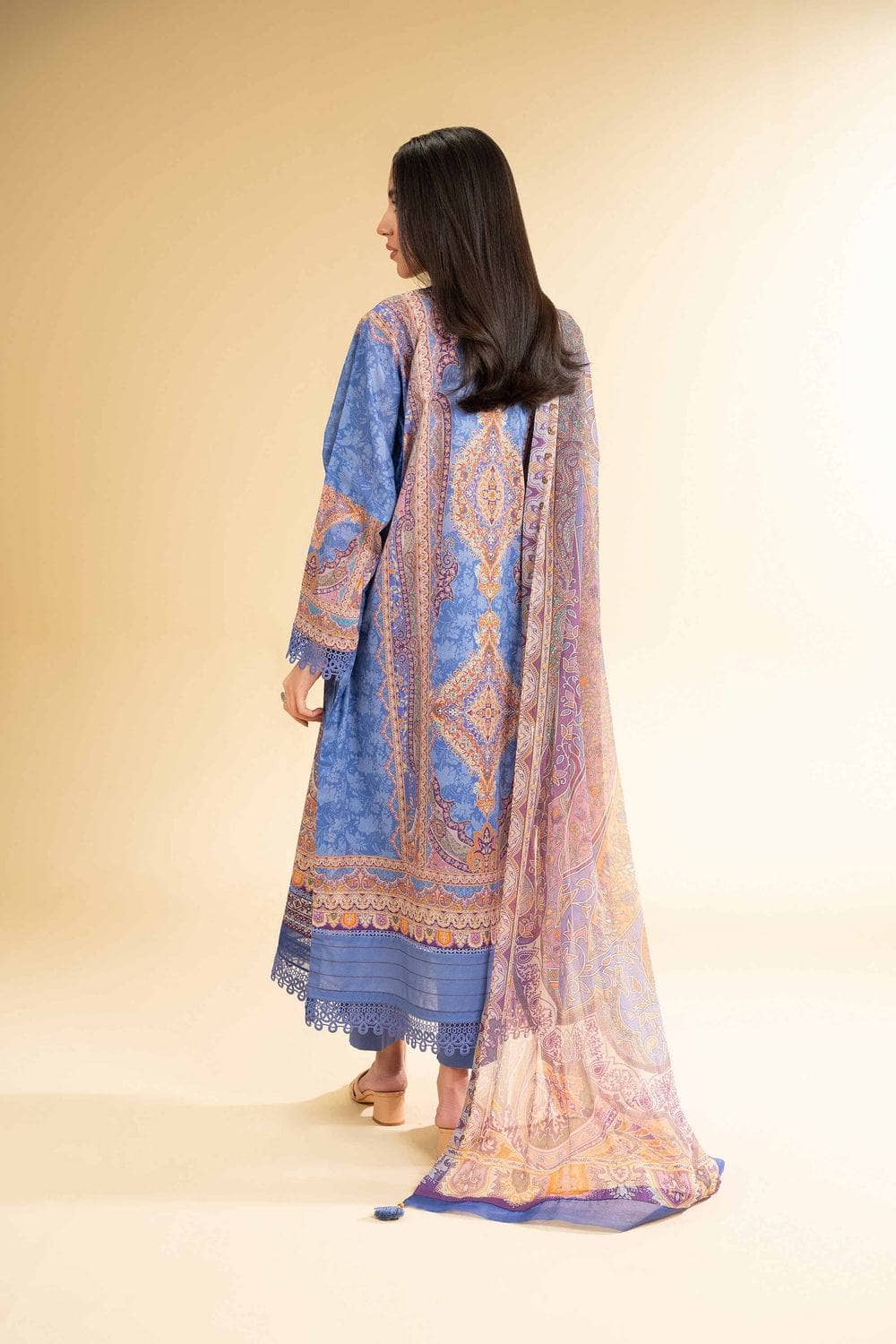 img_nishat_lawn_awwal_boutique