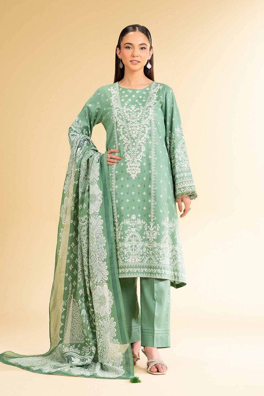 img_nishat_lawn_awwal_boutique