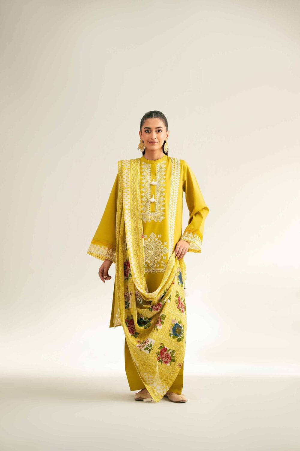 img_nishat_lawn_awwal_boutique