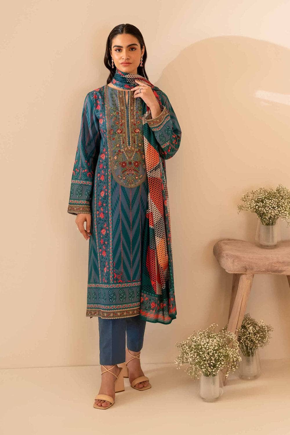 img_nishat_lawn_24_awwal_boutique