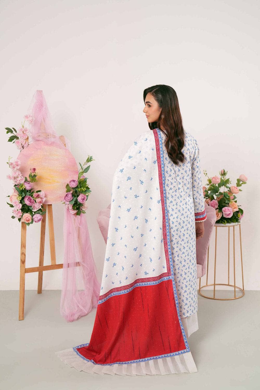 img_nishat_lawn_24_awwal_boutique