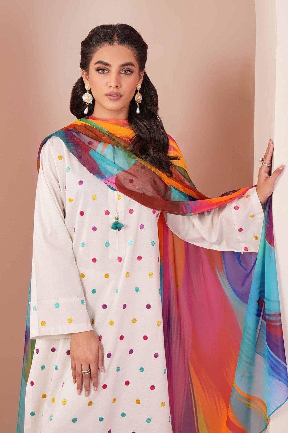 img_nishat_lawn_24_awwal_boutique
