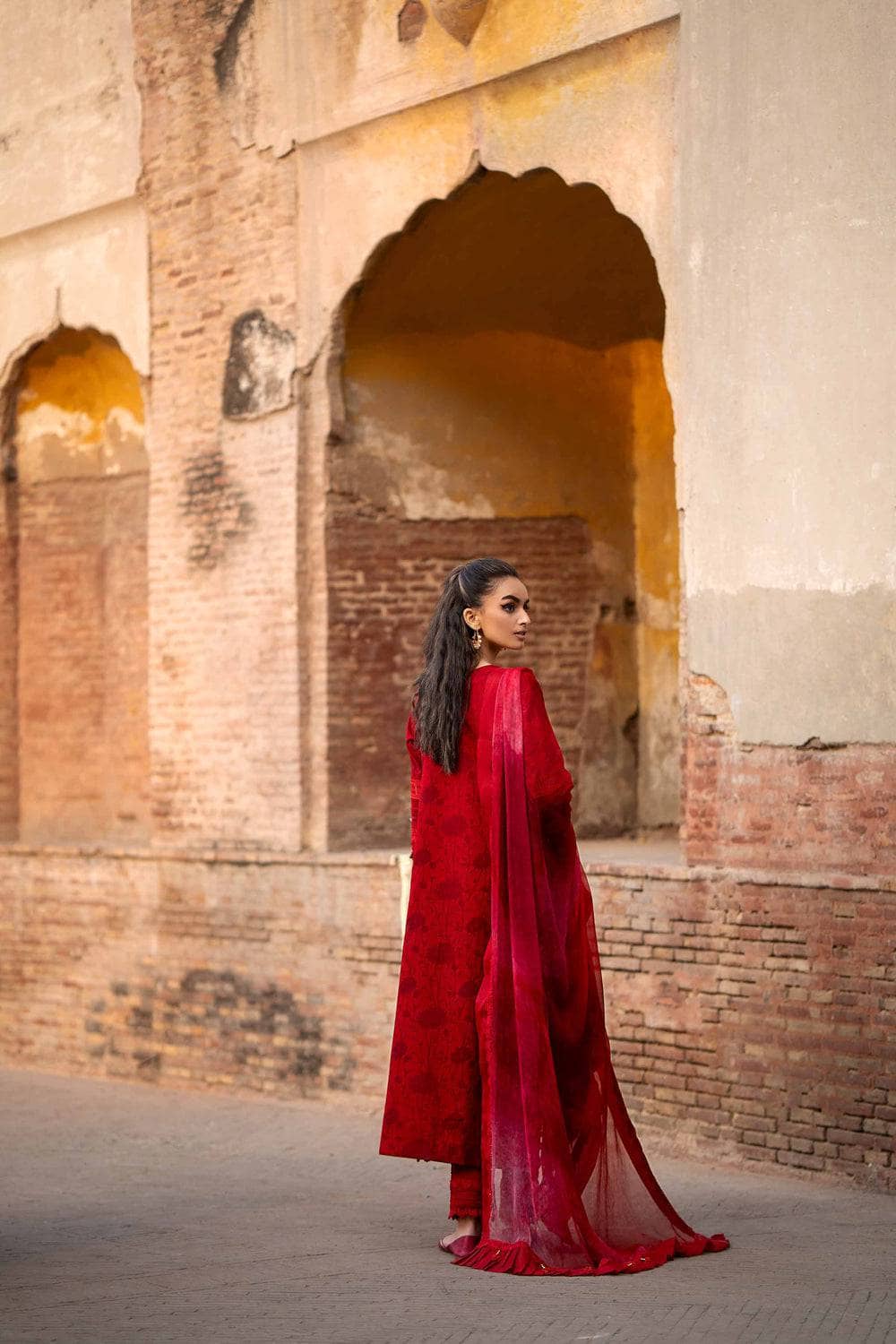 img_nishat_lawn_24_awwal_boutique