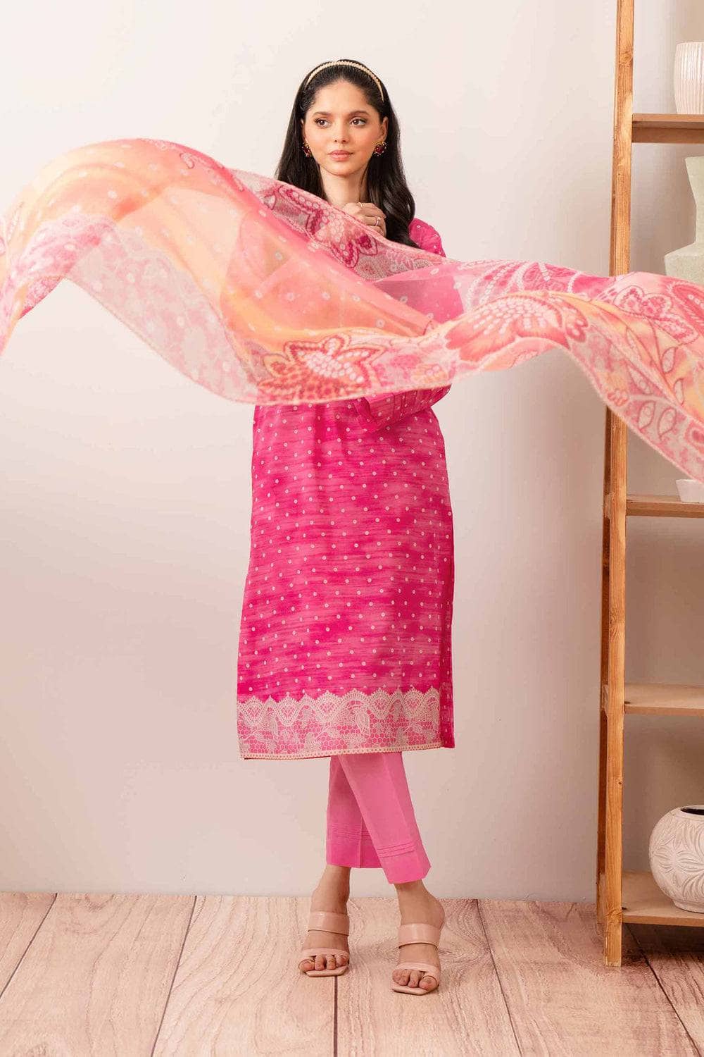 img_nishat_lawn_24_awwal_boutique