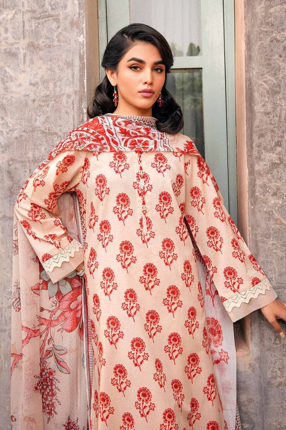 img_nishat_lawn_24_awwal_boutique