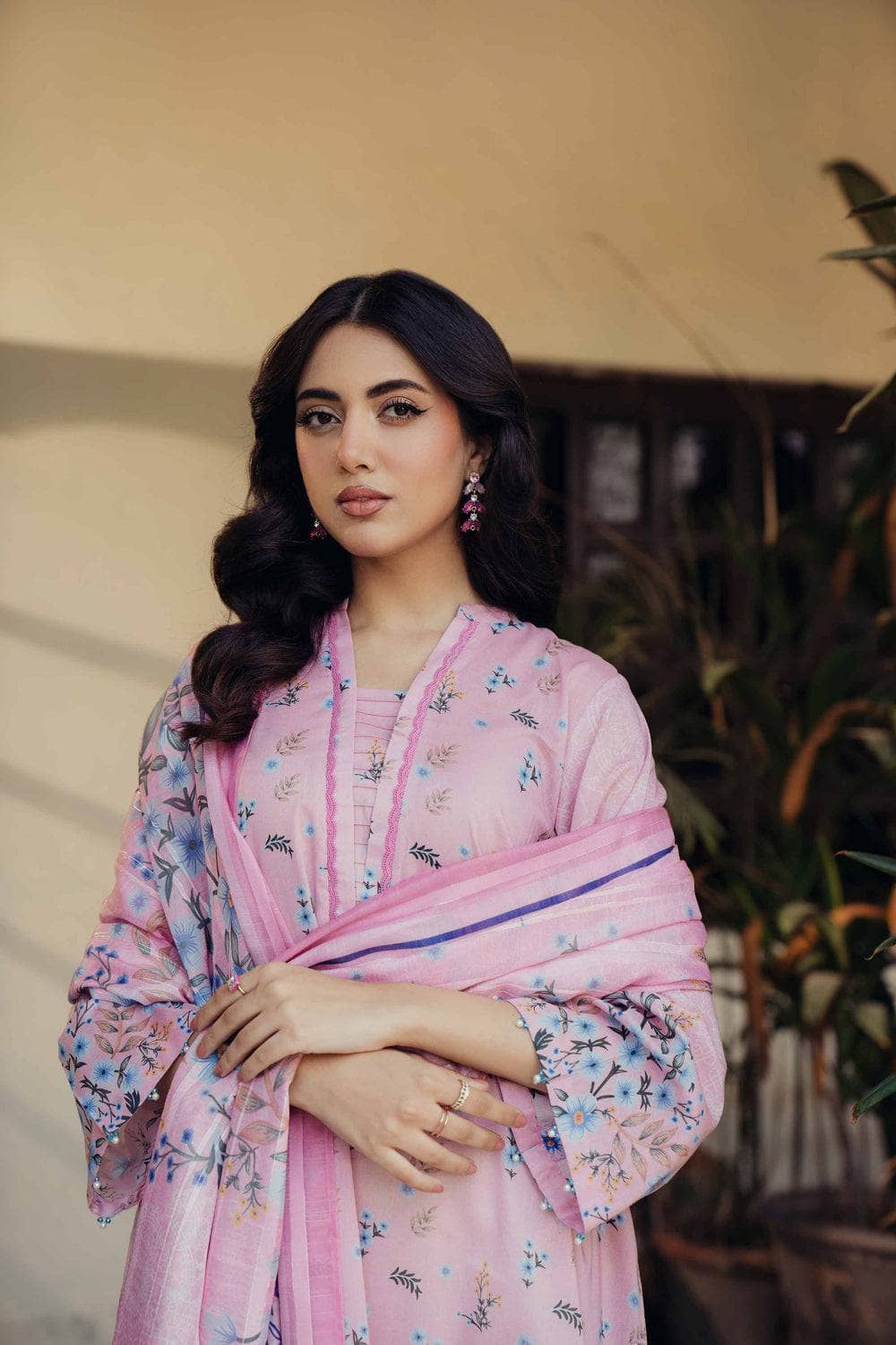 img_nishat_lawn_24_awwal_boutique