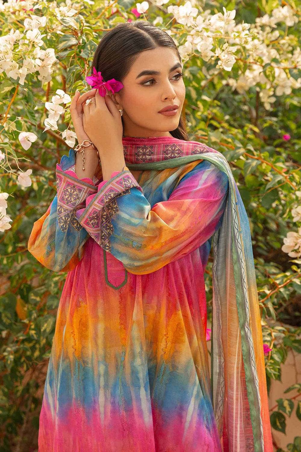 img_nishat_lawn_24_awwal_boutique