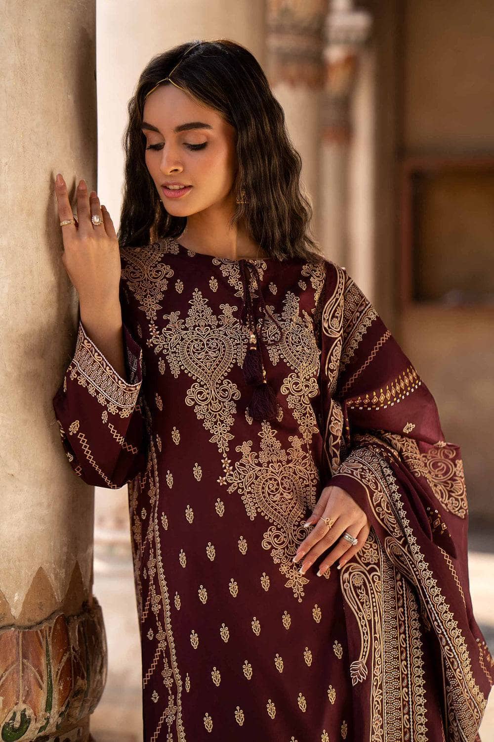 img_nishat_lawn_24_awwal_boutique