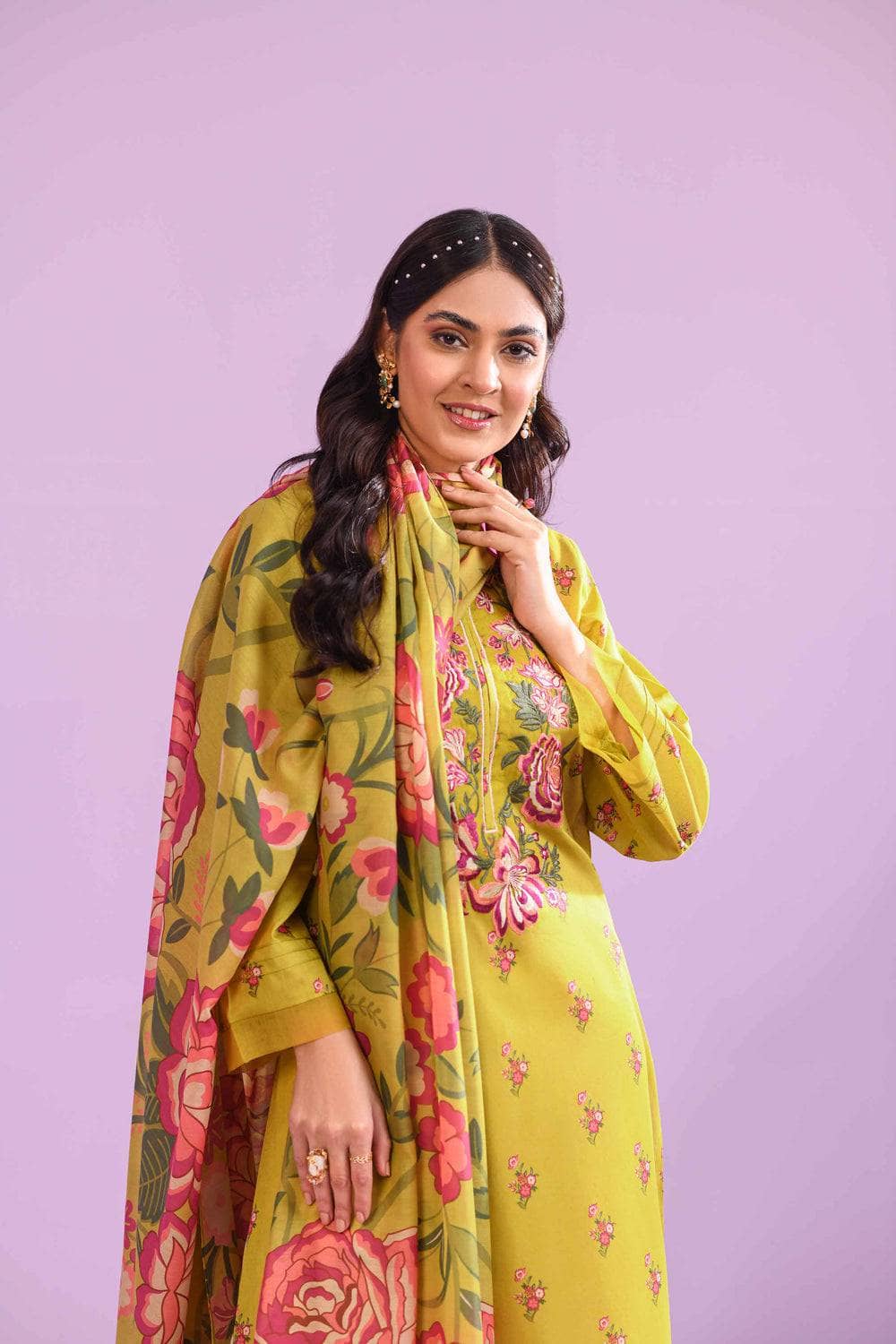 img_nishat_lawn_23_awwal_boutique