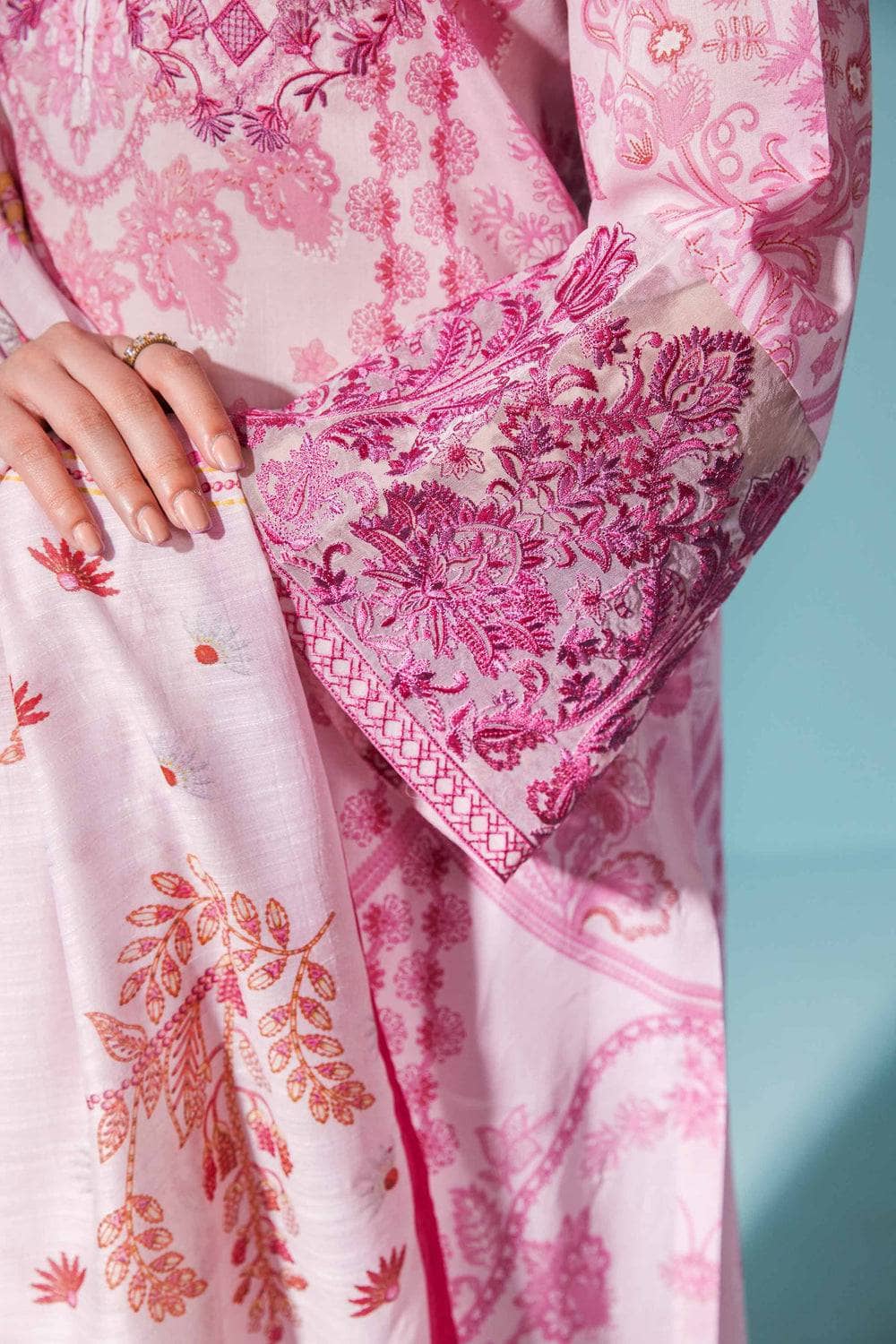 img_nishat_lawn_23_awwal_boutique