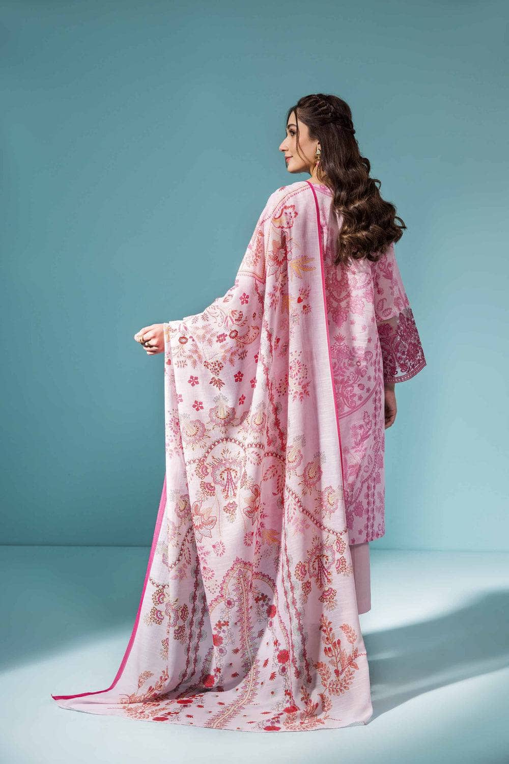 img_nishat_lawn_23_awwal_boutique