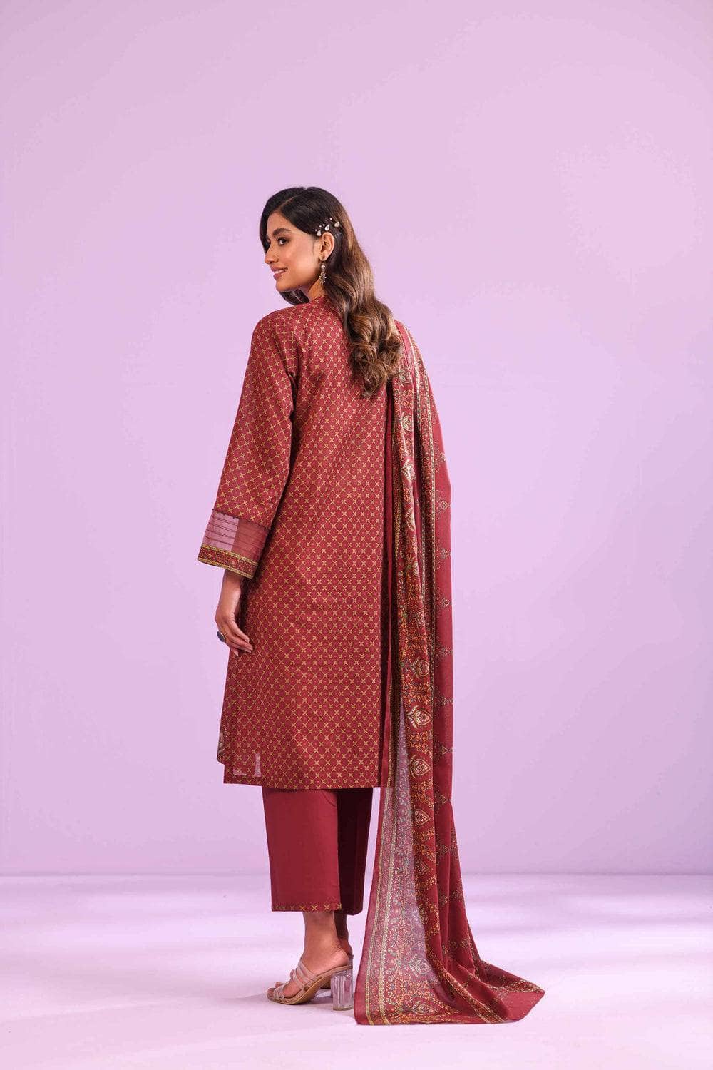 img_nishat_lawn_23_awwal_boutique