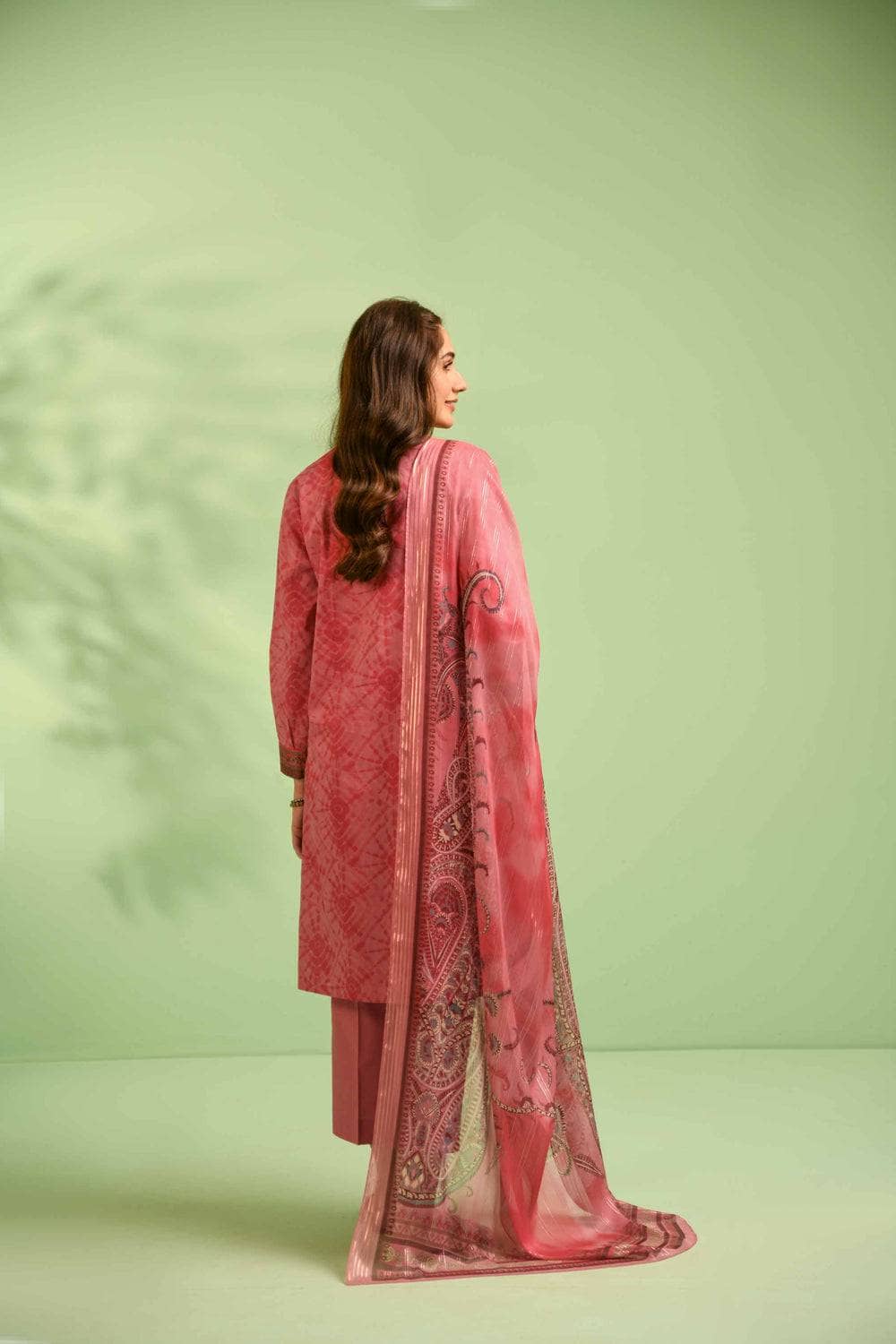 img_nishat_lawn_23_awwal_boutique